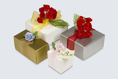small boxes with bows wedding favors view image